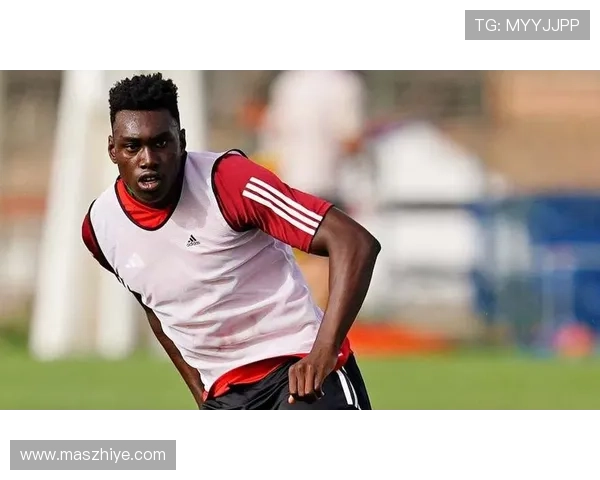 足球得分手状态回暖，新赛季锋线新星表现稳健引发关注