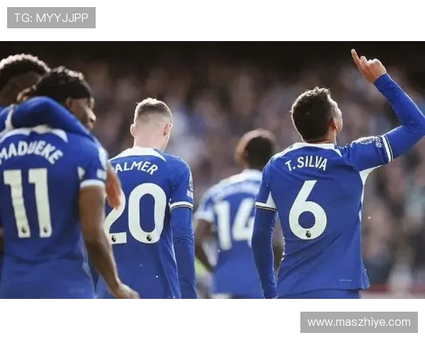 切尔西防线磨合仍不稳定,持续影响赛季表现稳定性 切尔西防线磨合仍不稳定,持续影响赛季表现稳定性