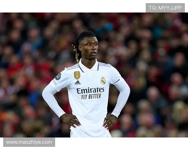 卡马文加的能力争议：战术角色与表现稳定性分析